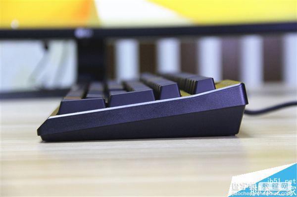 芝奇KM570背光机械键盘红轴版本图赏:原厂樱桃轴4