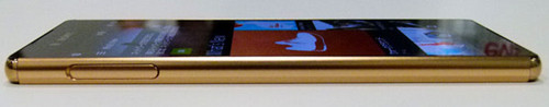 索尼Z4在日发布 金色Z4 360度实拍一览5