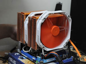 如何安装cpu散热器来为CPU散热或更换CPU散热硅脂6