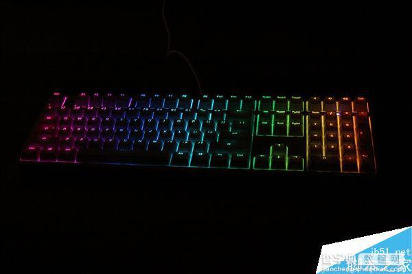 IKBC时光机机械键盘F-RGB开箱图赏:加入RGB背光灯效20