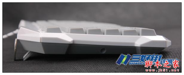 大白鲨SK-195高端缝发光游戏键盘评测19