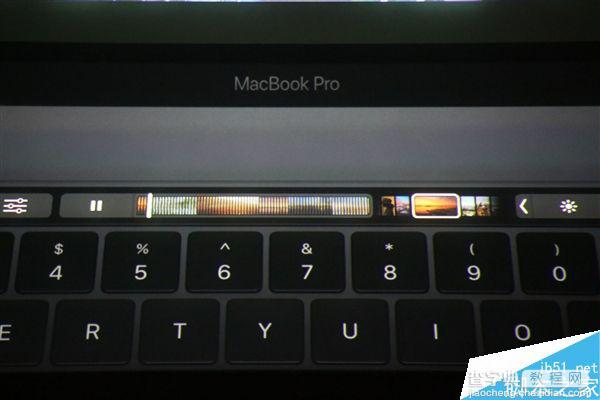 苹果全新MacBook Pro笔记本亮相:OLED触摸条大亮！31