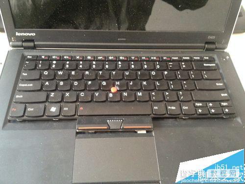 联想e425笔记本键盘怎么拆解更换?3