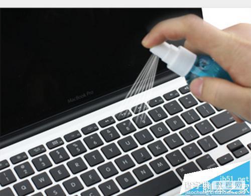 MacBook pro笔记本怎么清洗键盘?5
