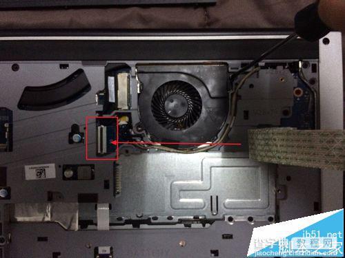 戴尔inspiron15 5547笔记本怎么拆机清灰?24