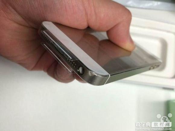 iPhone5s官翻版机身惨不忍睹 官翻iPhone5s开箱图赏(真机)5