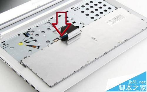 联想小新V4000笔记本怎么拆机安装16G内存条?3