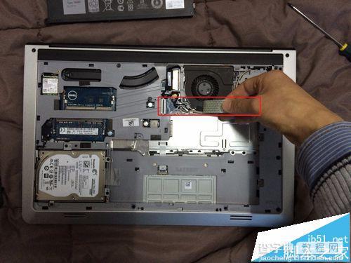 戴尔inspiron15 5547笔记本怎么拆机清灰?9