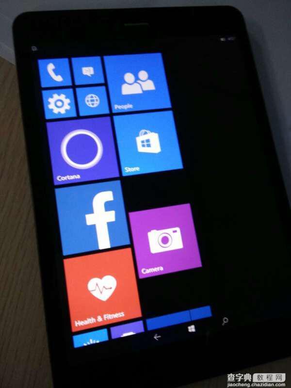 全球首款Windows 10平板ARM架构谍照泄露2