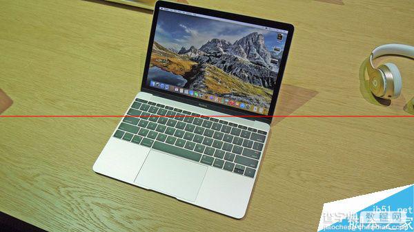 苹果新款Macbook上手试玩：轻、薄2