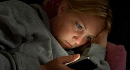睡前玩手机的危害有哪些?5