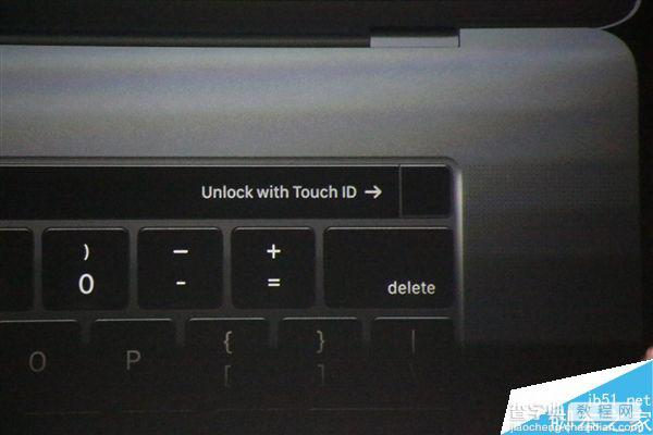 苹果全新MacBook Pro笔记本亮相:OLED触摸条大亮！21
