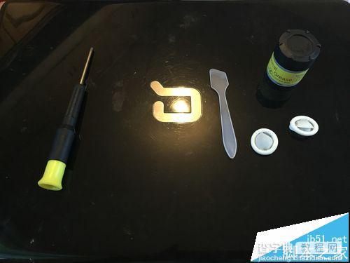 惠普CQ45-147TX笔记本怎么拆机清灰?1