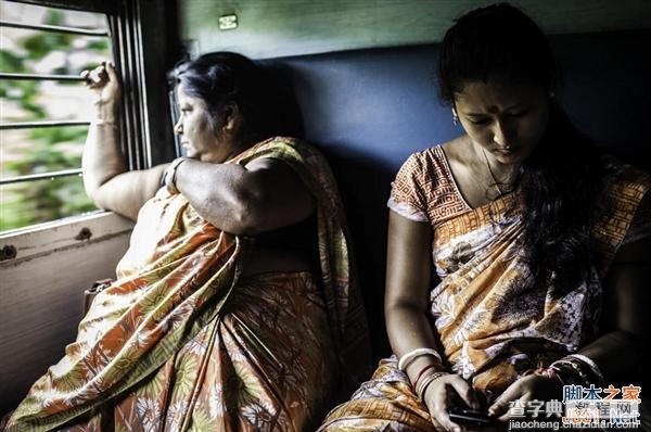 摄影师历时两个月记录最真实的火车上的印度人生活 看完震惊了6