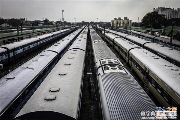 摄影师历时两个月记录最真实的火车上的印度人生活 看完震惊了12