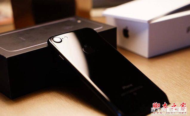 iPhone7黑色和亮黑色哪个好看？iPhone7/7plus黑色与亮黑色详细对比评测1