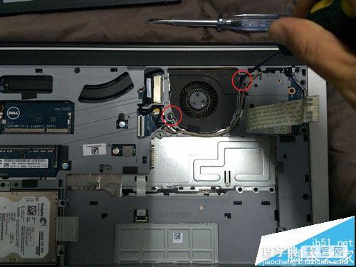 戴尔inspiron15 5547笔记本怎么拆机清灰?11