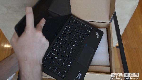 联想ThinkPad Helix 变形本开箱上手测评视频10
