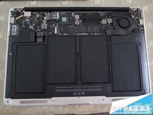 macbook air笔记本怎么拆机更换键盘?5