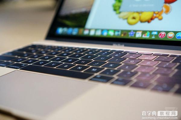 苹果发布会 12英寸MacBook无风扇设计笔记本真机上手7