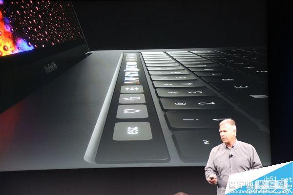 苹果全新MacBook Pro笔记本亮相:OLED触摸条大亮！16