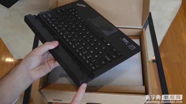 联想ThinkPad Helix 变形本开箱上手测评视频9