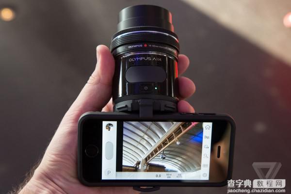 奥林巴斯推299美元镜头相机 让手机媲美单反4