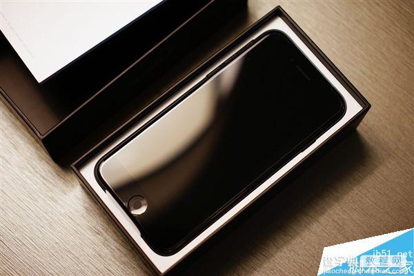 国行iPhone 7/7 Plus黑色、亮黑色开箱上手图赏:漂亮3