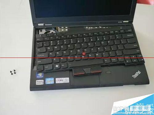 怎么添加ThinkPad X230内存或SSD固态硬盘？11