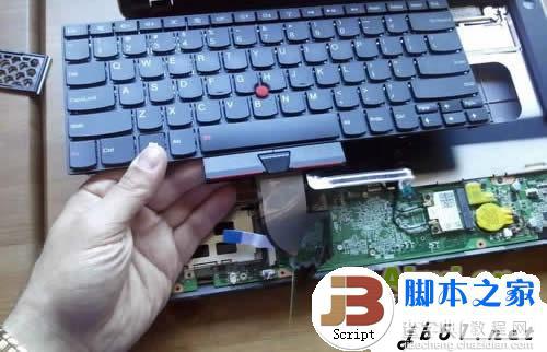 ThinkPad E40 笔记本详细拆机方法(图文教程)25