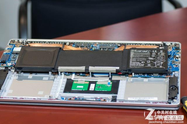 华硕ZenBook  UX501笔记本拆机全过程图解18