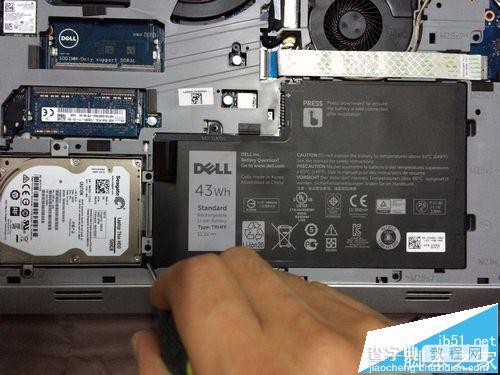 戴尔inspiron15 5547笔记本怎么拆机清灰?29