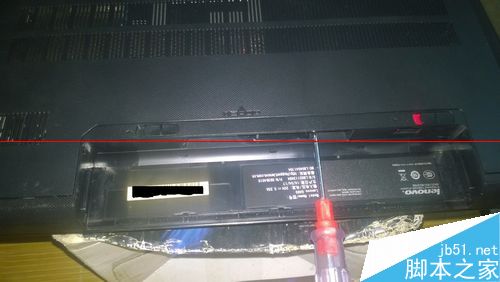 联想G490笔记本怎么拆机清理风扇灰尘？6