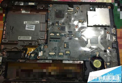 惠普CQ45-147TX笔记本怎么拆机清灰?14