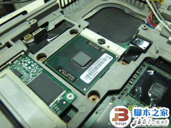 ThinkPad T400 笔记本详细拆机过程 清理风扇(图文教程)19
