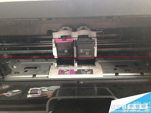 惠普2520hc打印机怎么换墨盒？惠普打印机换墨盒图解3