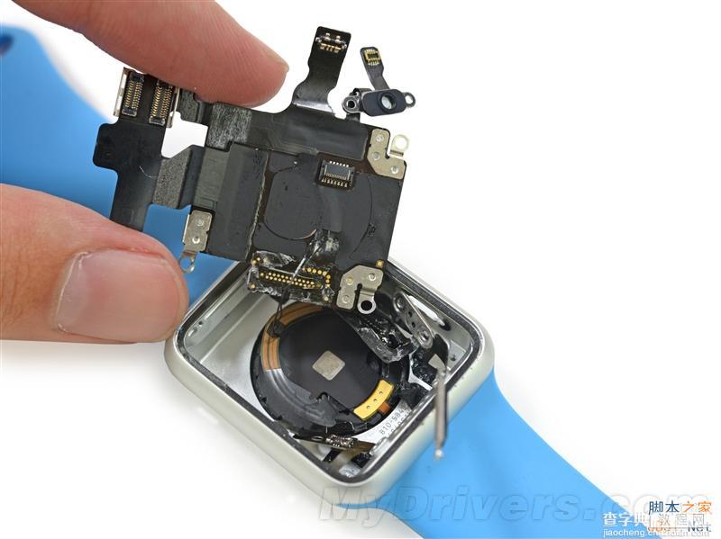 38毫米表盘的运动版apple watch详尽拆解：电池太失望了45