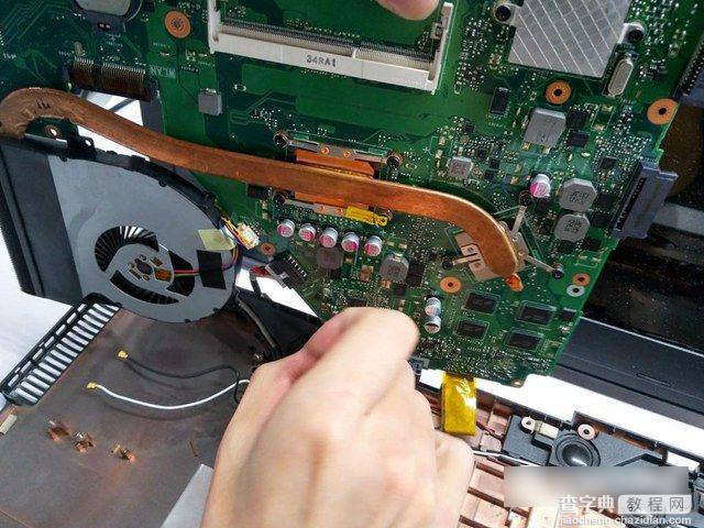 华硕X550C怎么拆机 华硕X550C清理灰尘与升级SSD图文教程17