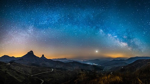 教你如何拍摄夜空最璀璨的风景方技巧教程1