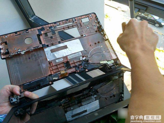 华硕X550C怎么拆机 华硕X550C清理灰尘与升级SSD图文教程14