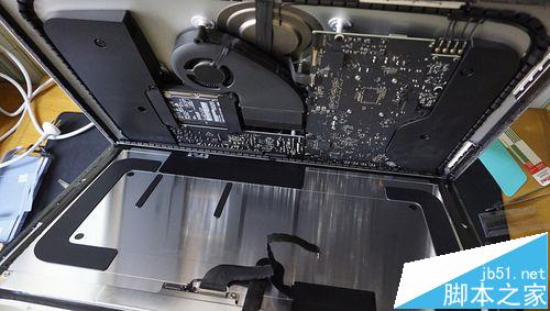 21.5英寸iMac一体机怎么拆机更换固态硬盘?10