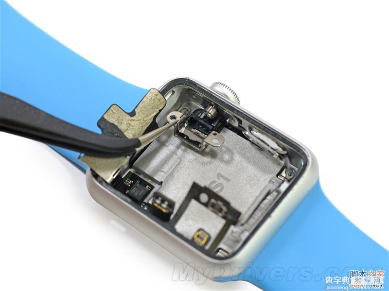 38毫米表盘的运动版apple watch详尽拆解：电池太失望了42
