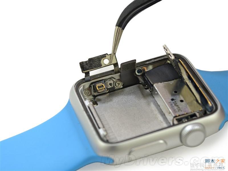 38毫米表盘的运动版apple watch详尽拆解：电池太失望了28