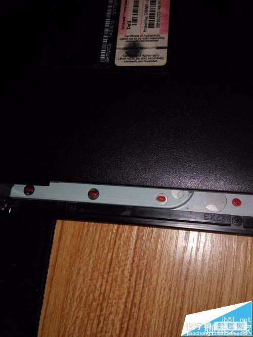 戴尔Dell N4110笔记本怎么拆机清灰?5