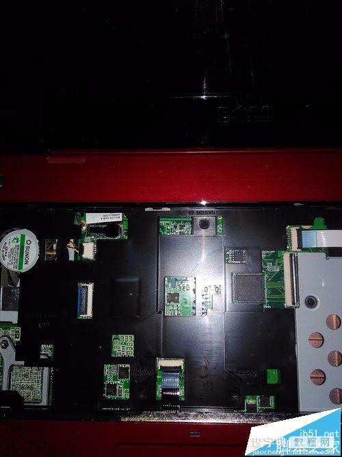 戴尔Dell N4110笔记本怎么拆机清灰?9