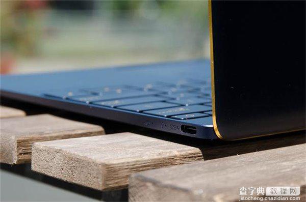 华硕笔记本ZenBook3值不值得买？华硕笔记本ZenBook3上手体验评测5