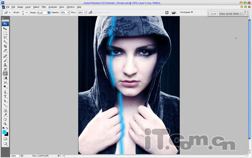 Photoshop给人物脸部加上超酷的蓝色电流15