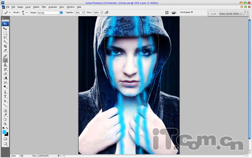 Photoshop给人物脸部加上超酷的蓝色电流22