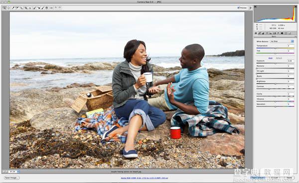 Photoshop将海边人物图片打造出怀旧的暗褐色效果3