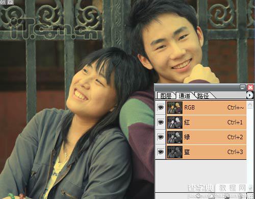 Photoshop简单处理照片为时光定格效果6